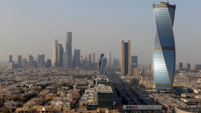 Рияд засилва антикорупционната чистка по високите етажи