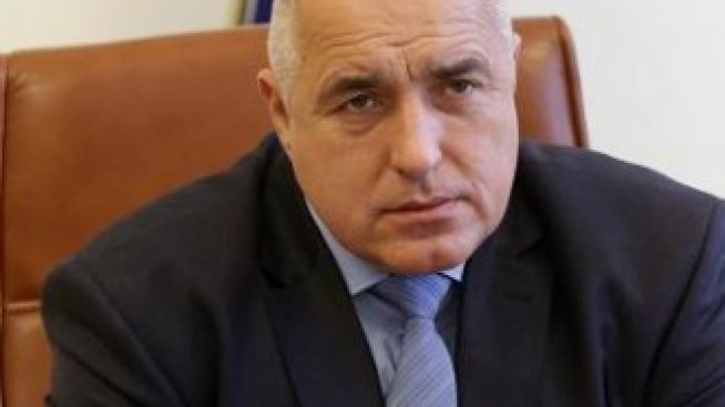 Борисов направи рязък завой наляво