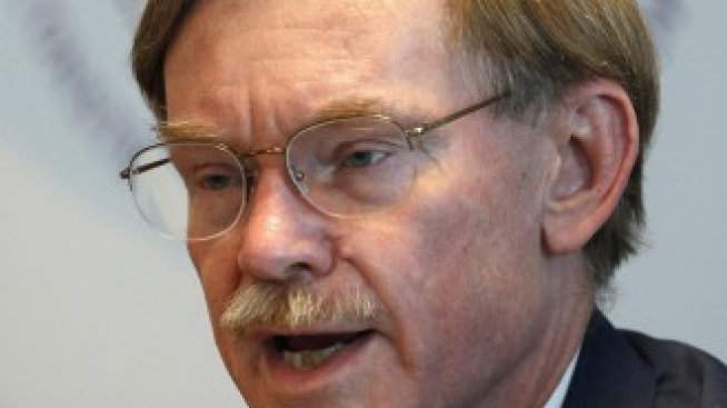 Зелик: САЩ си играят с огъня относно тавана на дълга