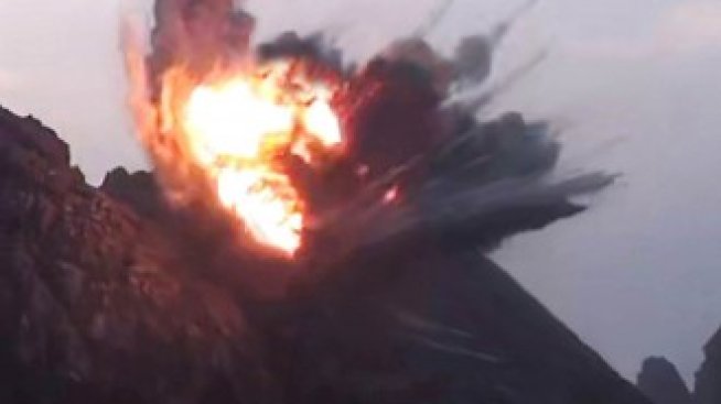 Северна Корея изстреля два снаряда в посока Японско море