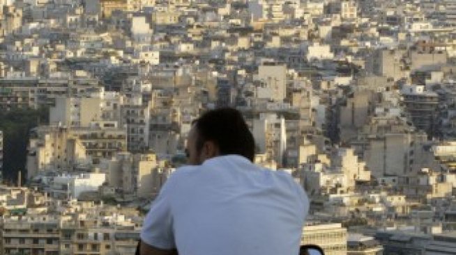 Другият аспект на гръцката криза - имотите поевтиняха с 30% за 10 години