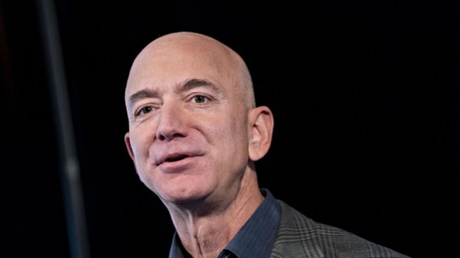 Безос подкрепя по-високите корпоративни данъци