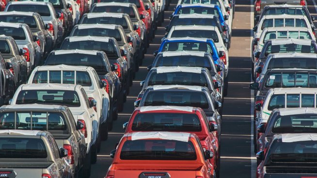 Световното производство на Toyota се свива през юли за четвърти пореден месец