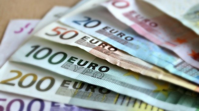Белгийската KBC Group придобива ОББ и Интерлийз за 610 млн. евро