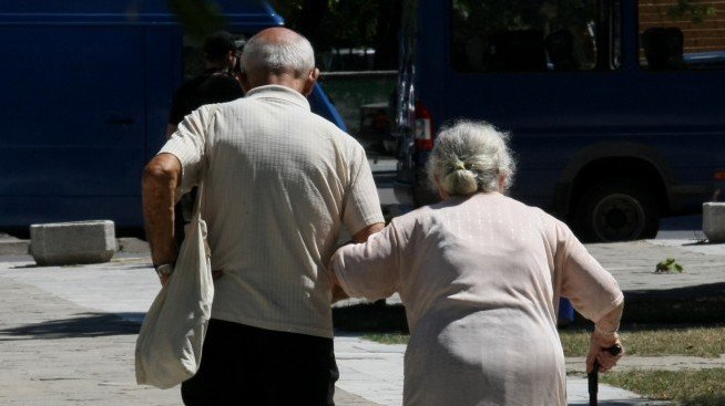 През февруари ще бъде изплатена добавката за ваксинирани срещу COVID пенсионери