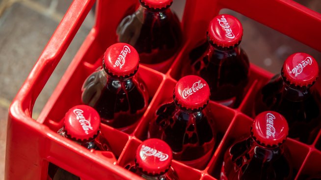 Coca-Cola повишава перспективите с нарастването на цените и обемите извън САЩ