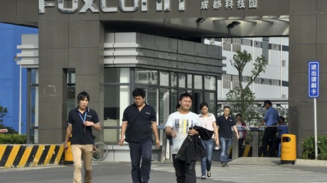 Foxconn ще инвестира близо 494 млн. долара в Бразилия