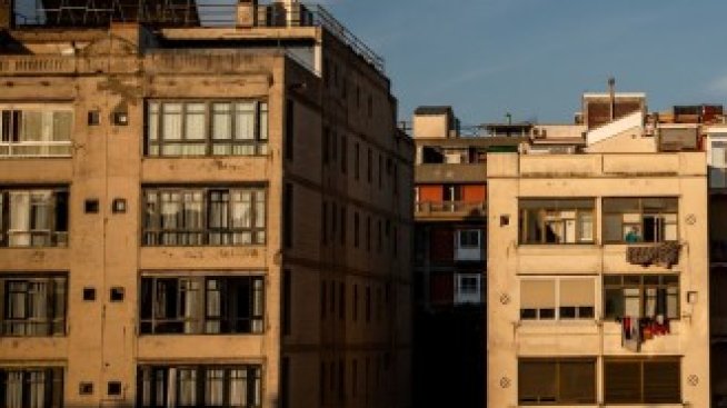 Испания нареди на големи собственици на имоти да намалят наемите