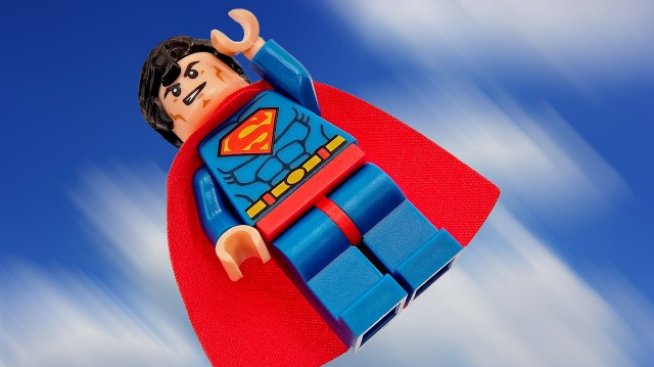 Lego харчи и наема като луда