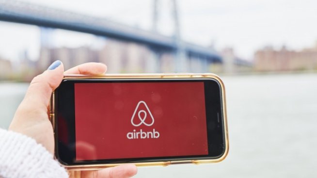 Airbnb забавя IPO-то си заради вълненията около изборите