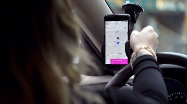 Lyft се похвали с по-ниска от очакванията загуба