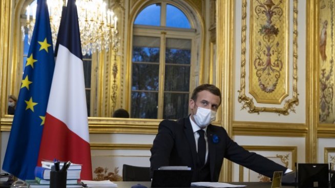 Макрон заплашва с разпад на Шенген 