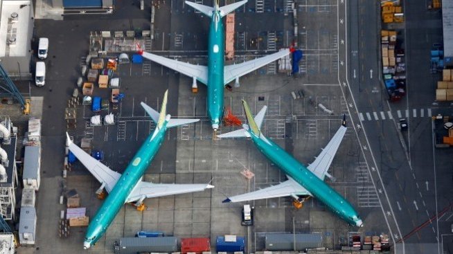 Boeing продължава да губи поръчки за самолети и през октомври