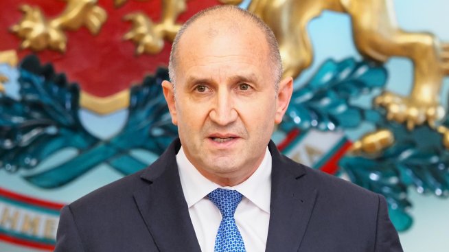 Радев: Депутатите да изпълняват ангажименти не само към еврозоната, а и към демокрацията