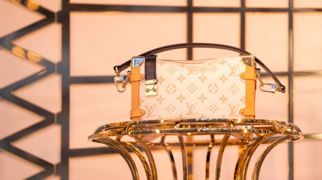 Продажбите на LVMH растат въпреки забавянето в сектора на луксозните стоки