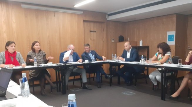 EVN: Около 15% от стопанствата нa регулирaн пaзaр минaвaт нa индивидуaлен договор