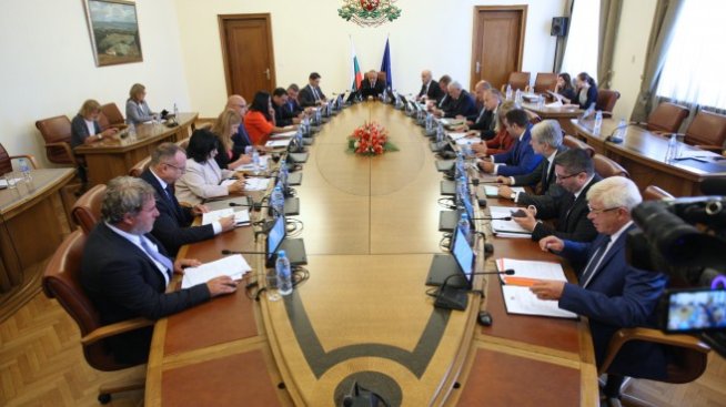 Политическата 2018 г. в България: много скандали и малко рокади