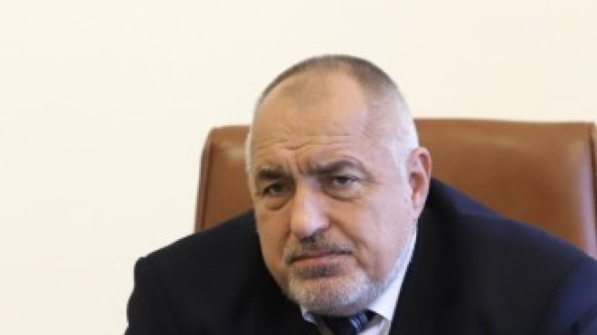 Срокът за издаване на лични документи се удължава с 6 месеца