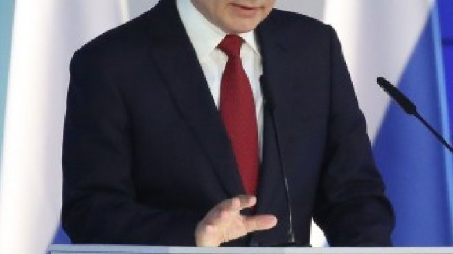 Путин попита официално съда дали може да промени Конституцията