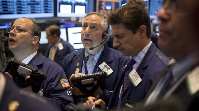 Wall Street прави опит да се възстанови от четирите поредни сесии на спад*