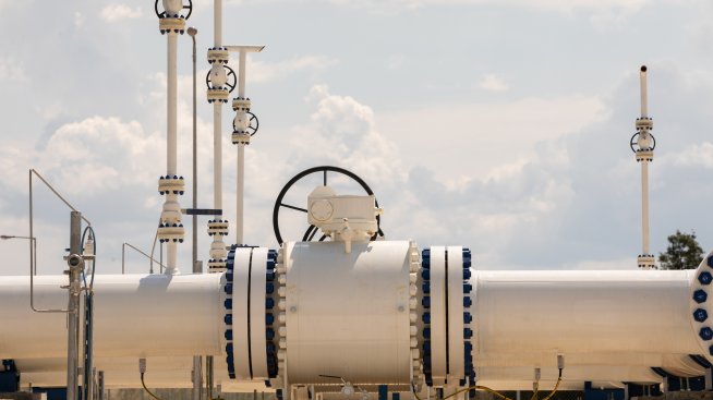 Все още не е ясно кога ще започнат доставките на газ от терминала край Александруполис