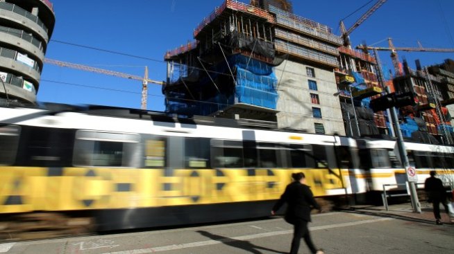По-висок от очакваното ръст на поръчките на щатските дълготрайни стоки
