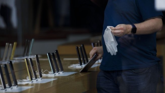 Apple намалява цените за актуалните си iPhone-и за Китай 