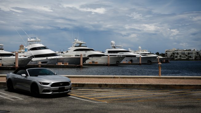 Суперяхтите в света стават все по-големи