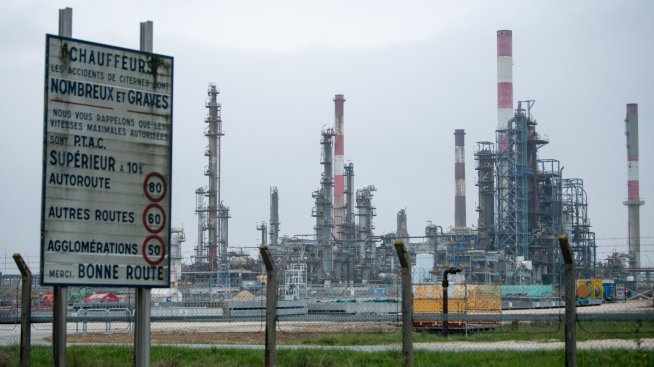 САЩ: Ценовият таван върху руския петрол ще удари приходите на Москва