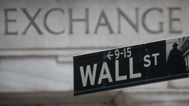Dow Jones започва новата седмица с ръст с Amazon в редиците си*