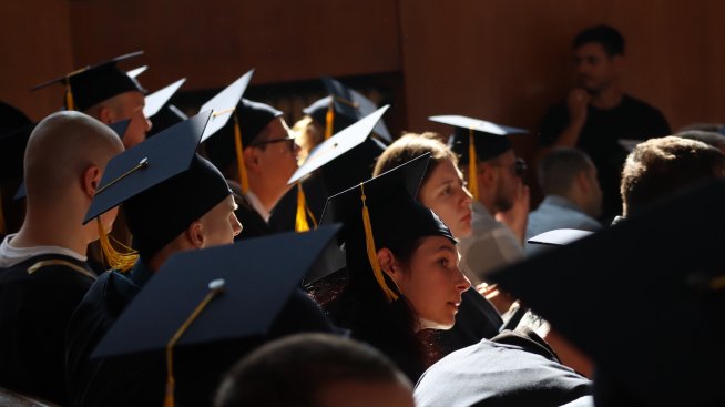 Местата за студенти по „Информатика“ се увеличават за сметка на „Икономика“