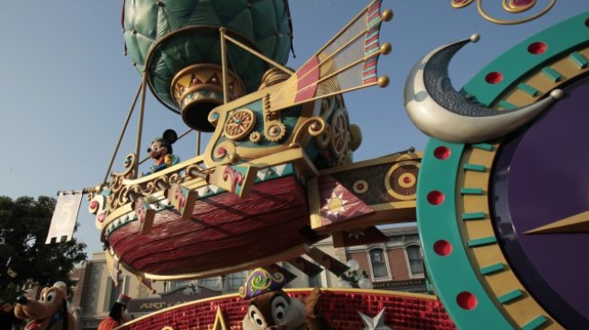 Защо нарастват цените на билетите за парковете на Disney?