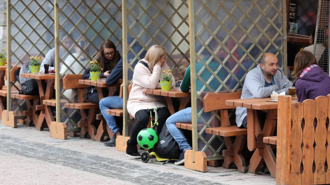 Заможни украински бежанци подкрепят луксозния пазар в Полша