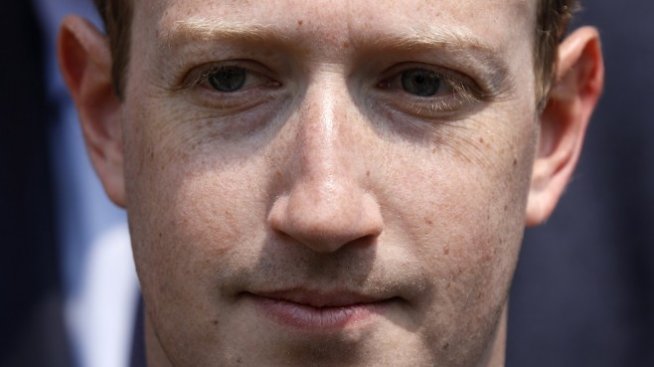 Зукърбърг: Това десетилетие ще направим пробив в очилата с добавена реалност 