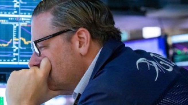 Dow Jones нарасна с над 300 пункта и прекъсна 4-дневната си губеща серия