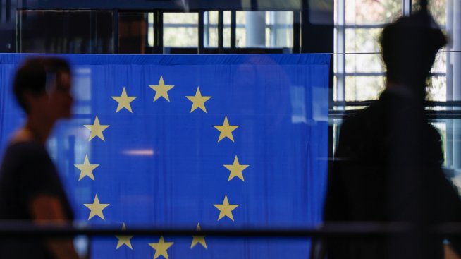 ЕК ще стимулира гражданите да инвестират на капиталовите пазари 