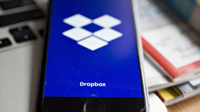 Италианската служба за конкуренцията разследва Apple, Google и Dropbox