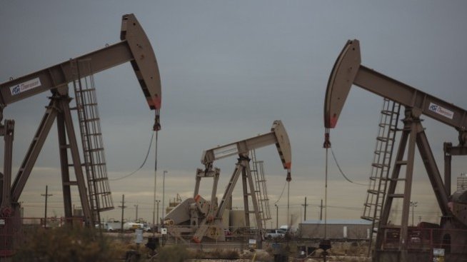 Възстановяването на петролната индустрия на Либия - бавно и скъпо