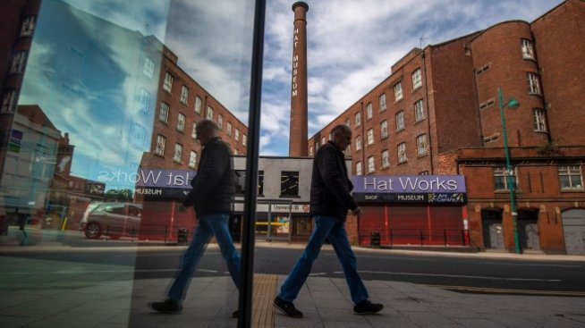 Великобритания ще стимулира икономиката с още дълг за 50 млрд. паунда