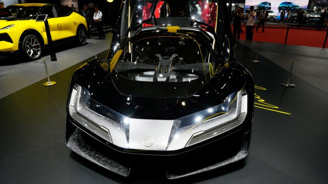 Американските мита са поредната дупка в потъващата лодка на Lotus