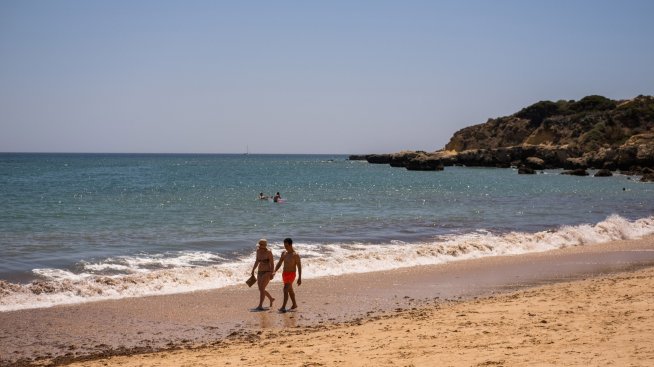 Златните визи процъфтяват въпреки призивите за отмяната им