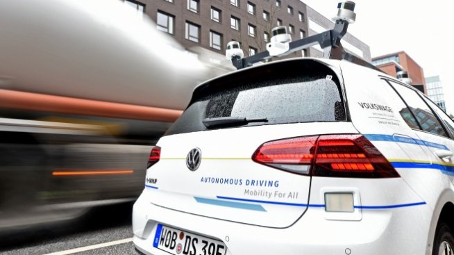 Двете предизвикателства пред автономните коли