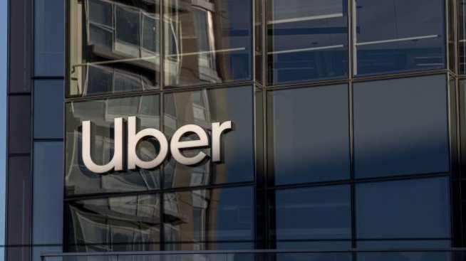Драмата между Uber и регулаторите в Лондон приключи