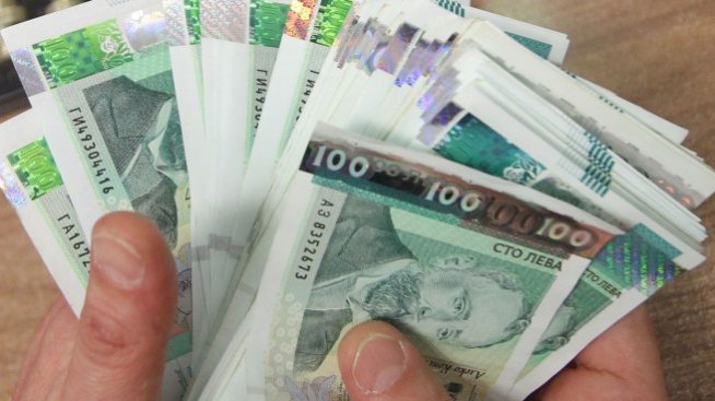 Домакинствата са теглили с близо 50% повече заеми за 200-250 хил. лева за година