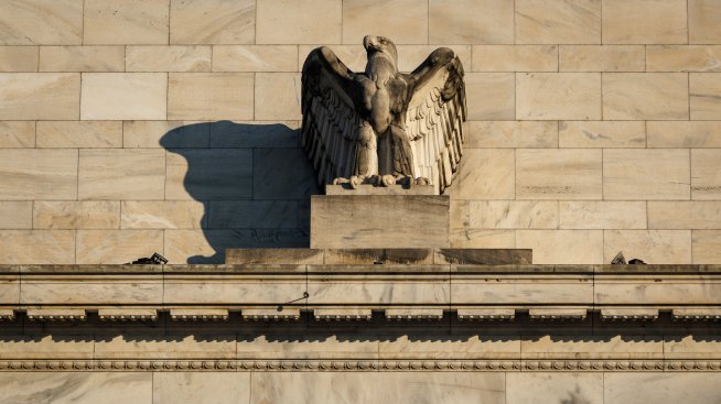 Представители на Фед предупреждават за икономическите ефекти от митата на Тръмп