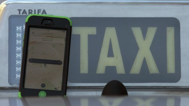 Uber среща проблеми и в Бразилия