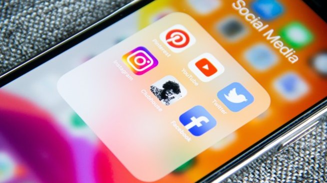 Американски сенатори със законопроект за пристрастяването към социалните медии