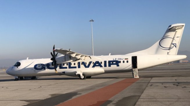 Излита първият самолет по авиолинията София-Скопие