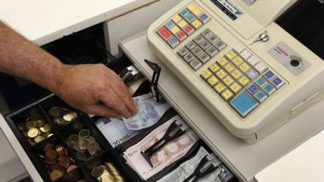 Ставката по ДДС отново става политическа дъвка