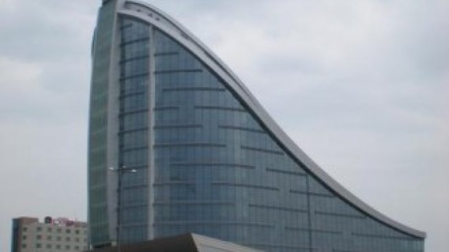 Фонд имоти АДСИЦ продаде основния си актив, ЧЕЗ се мести в сградата